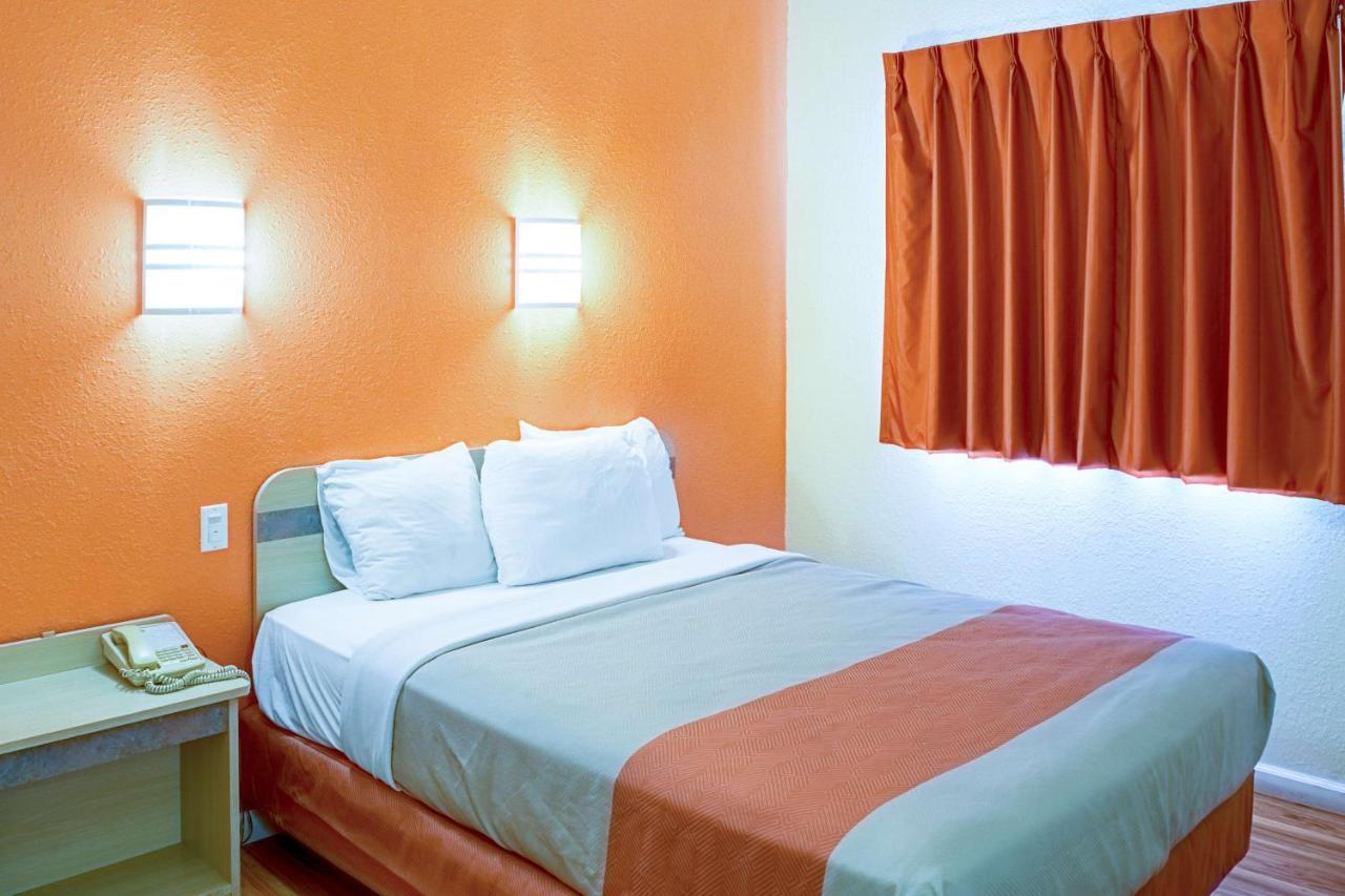Motel 6-Seymour, In - North المظهر الخارجي الصورة