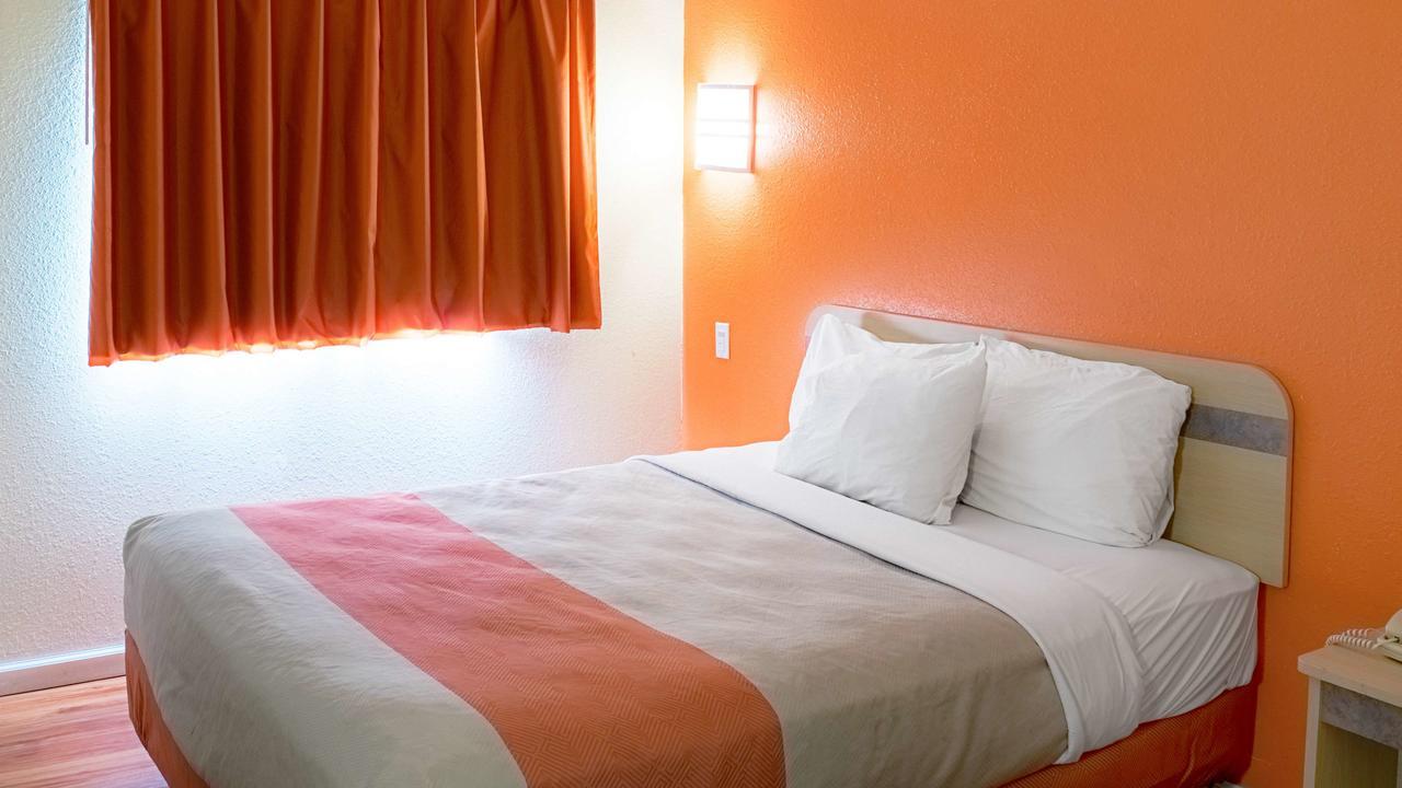 Motel 6-Seymour, In - North المظهر الخارجي الصورة